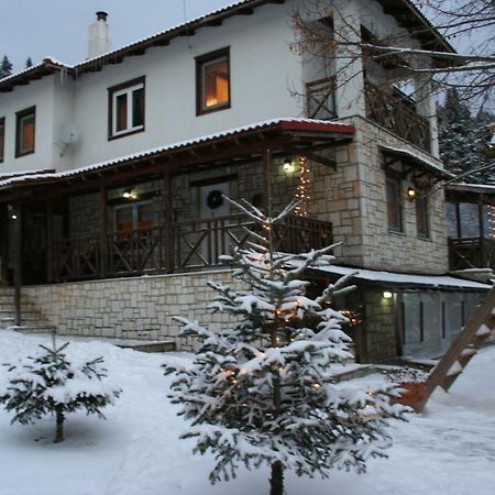 Villa Filokosta Pertouli Eksteriør billede